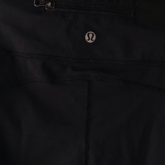 Lululemon black crop leggings - Picture 4 of 7